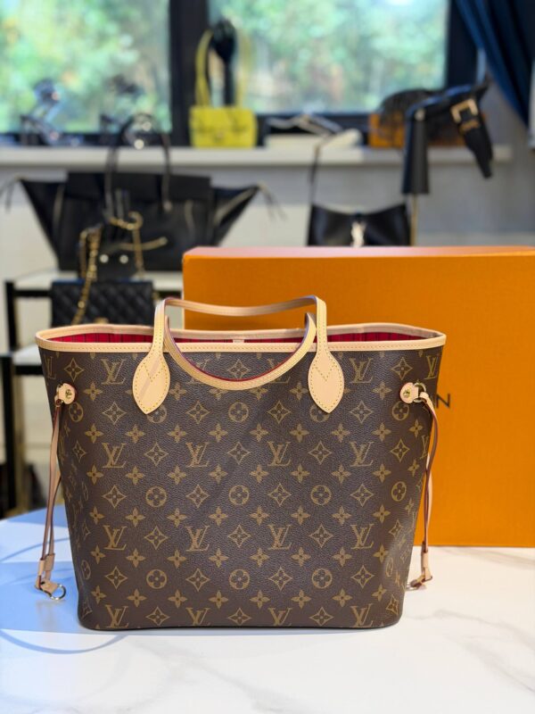 Шоппер Louis Vuitton Neverfull MM