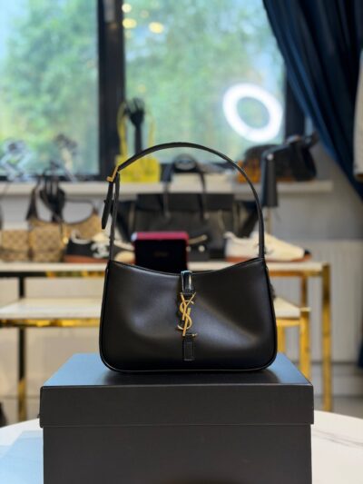 Сумка YSL ‘Le 5 A 7’